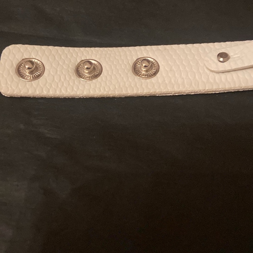 Willie G Snap Button Leather Bracelet - Picture 3 of 7